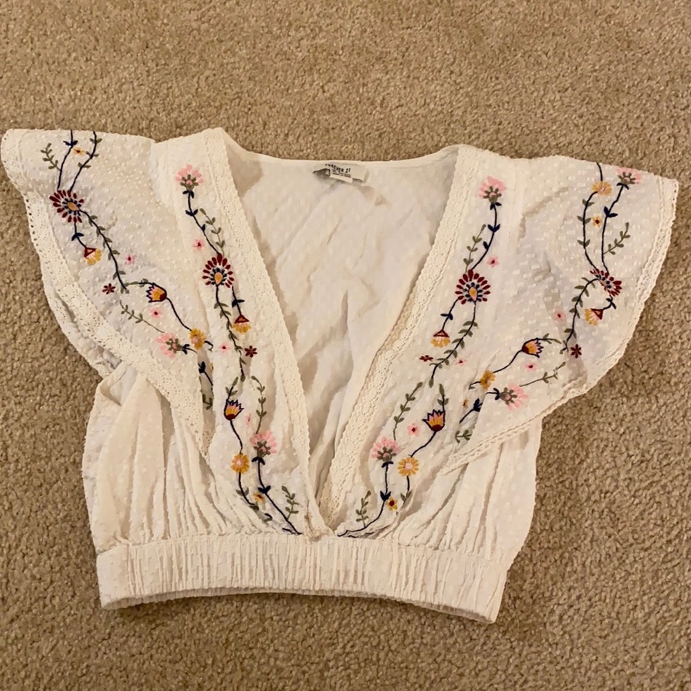 Embroidered crop top - Picture 2 of 4
